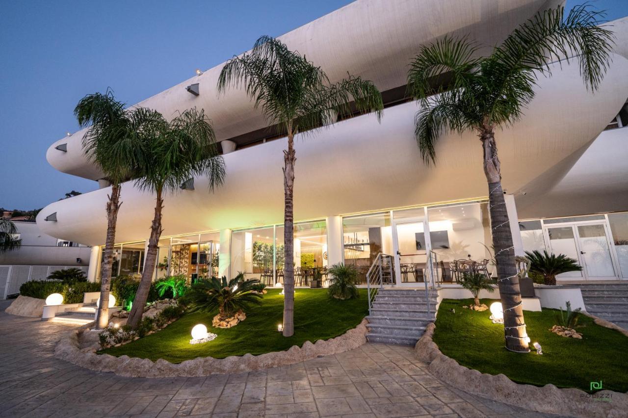 New River Hotel Borgetto Bagian luar foto
