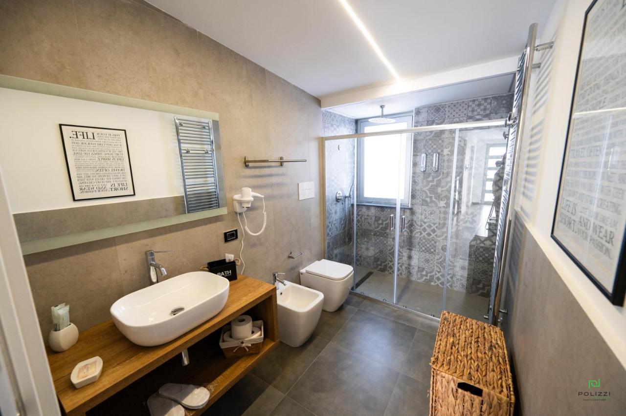 New River Hotel Borgetto Bagian luar foto