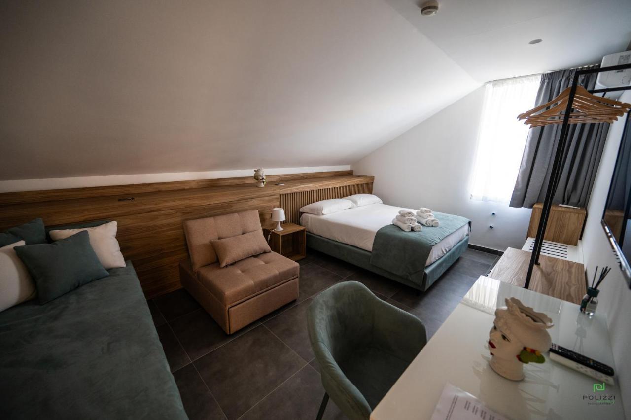 New River Hotel Borgetto Bagian luar foto